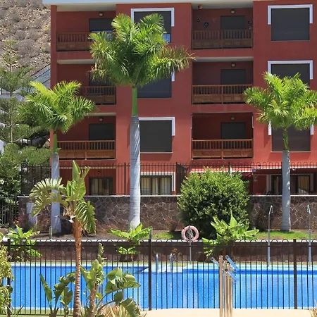 Spacious With Large Private Garden In Mar Palm-mar