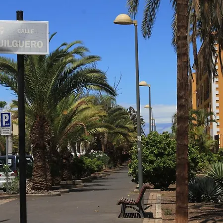 Lejlighed Spacious With Large Private Garden In Mar *