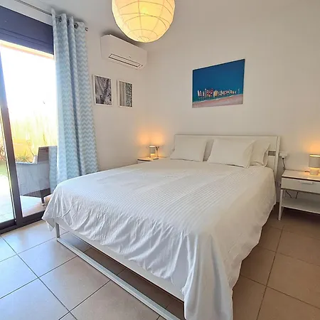 Spacious With Large Private Garden In Mar *
