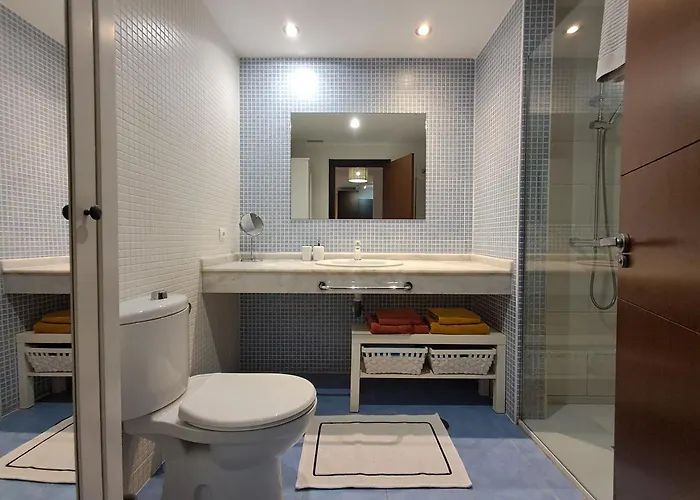 Spacious With Large Private Garden In Mar Daire *