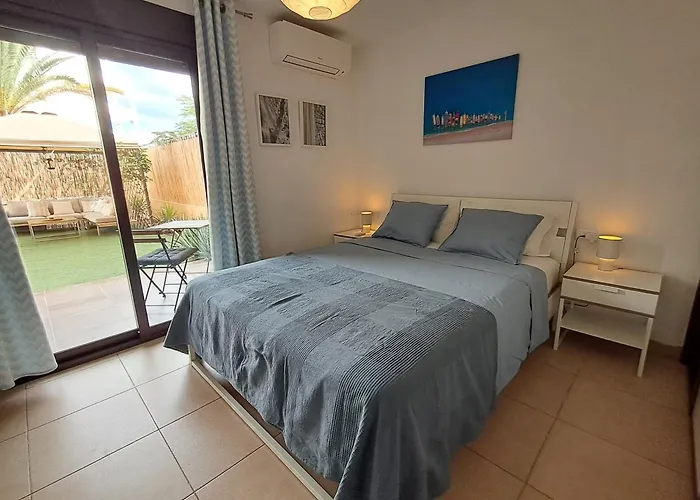 Spacious With Large Private Garden In Mar Palm-mar