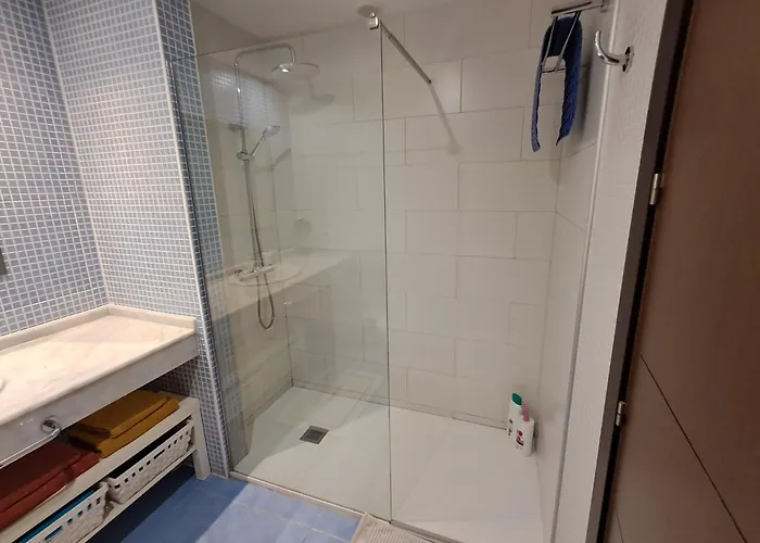 Spacious With Large Private Garden In Mar דירה פאלם-מאר